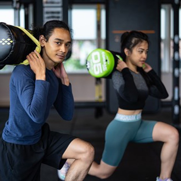Fitnessclubnederland 072022 Birgitta Titot Lunges 01